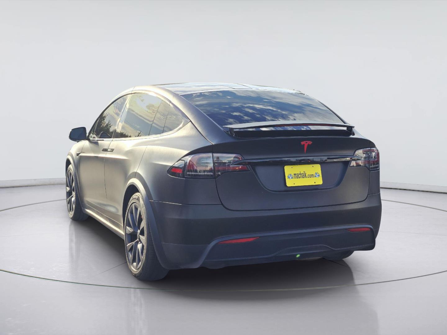 2022 Tesla Model X photo 6 of 35