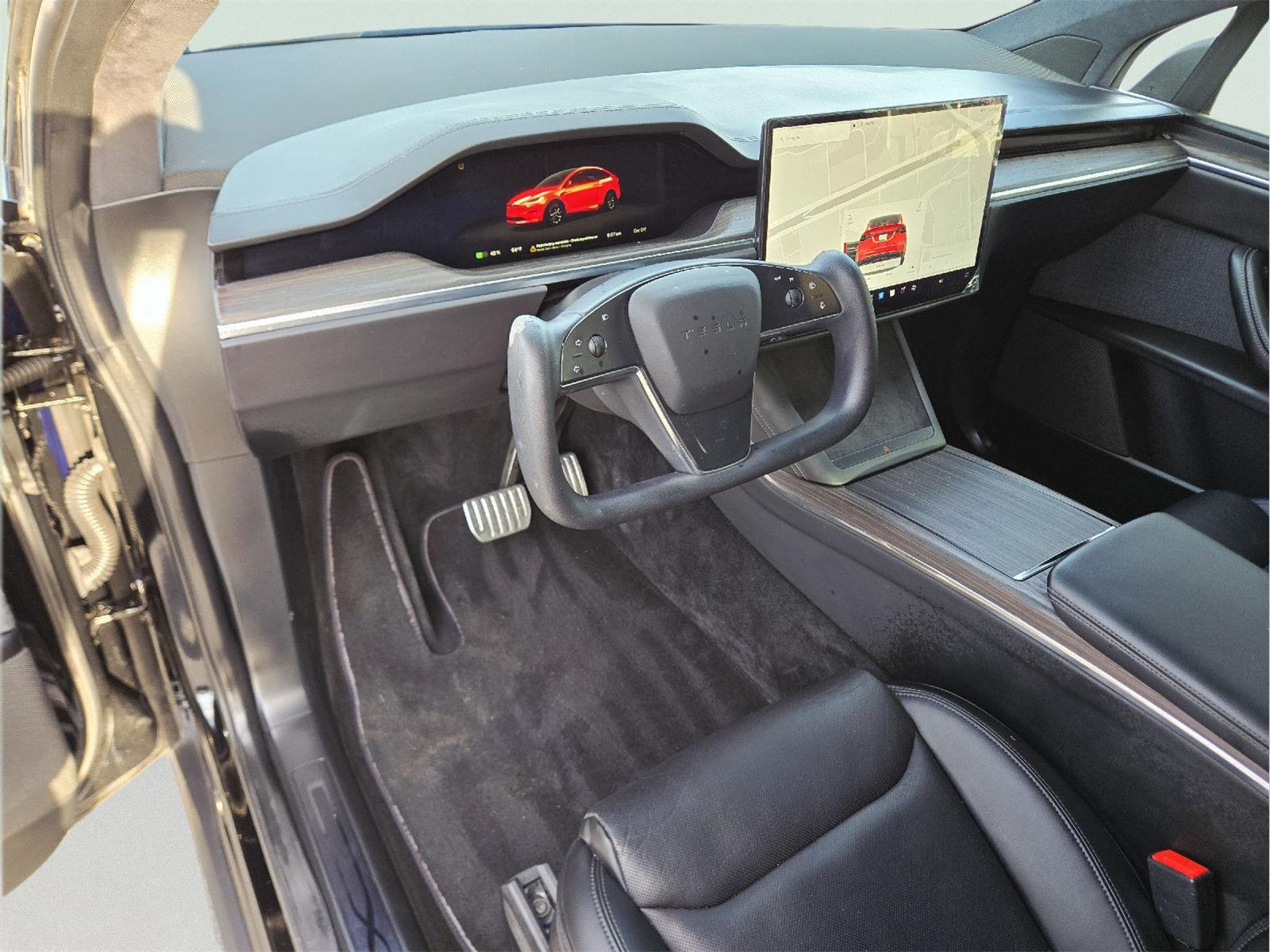 2022 Tesla Model X photo 10 of 35