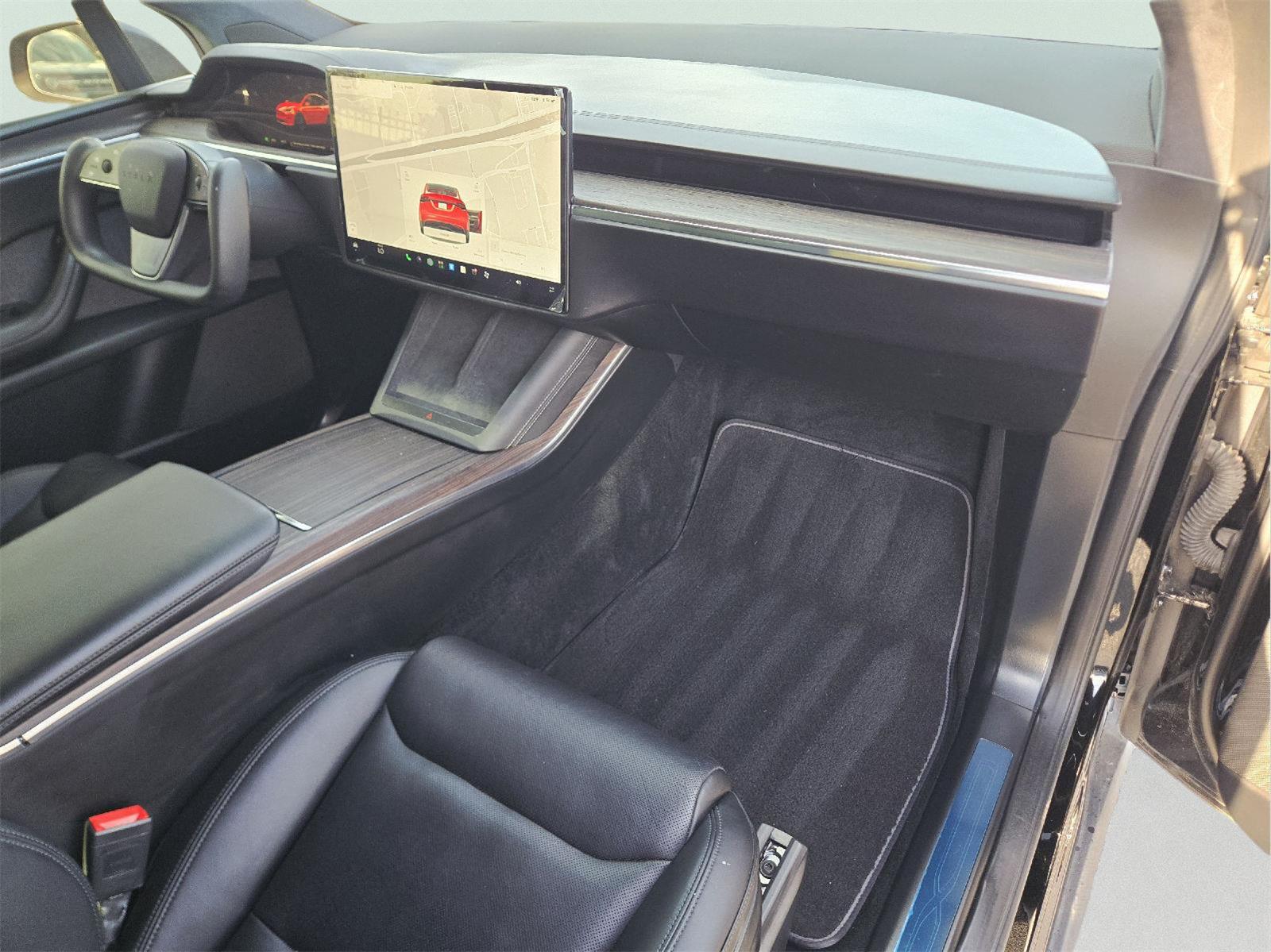 2022 Tesla Model X photo 12 of 35