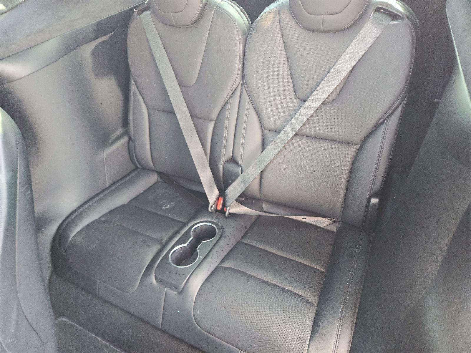 2022 Tesla Model X photo 21 of 35