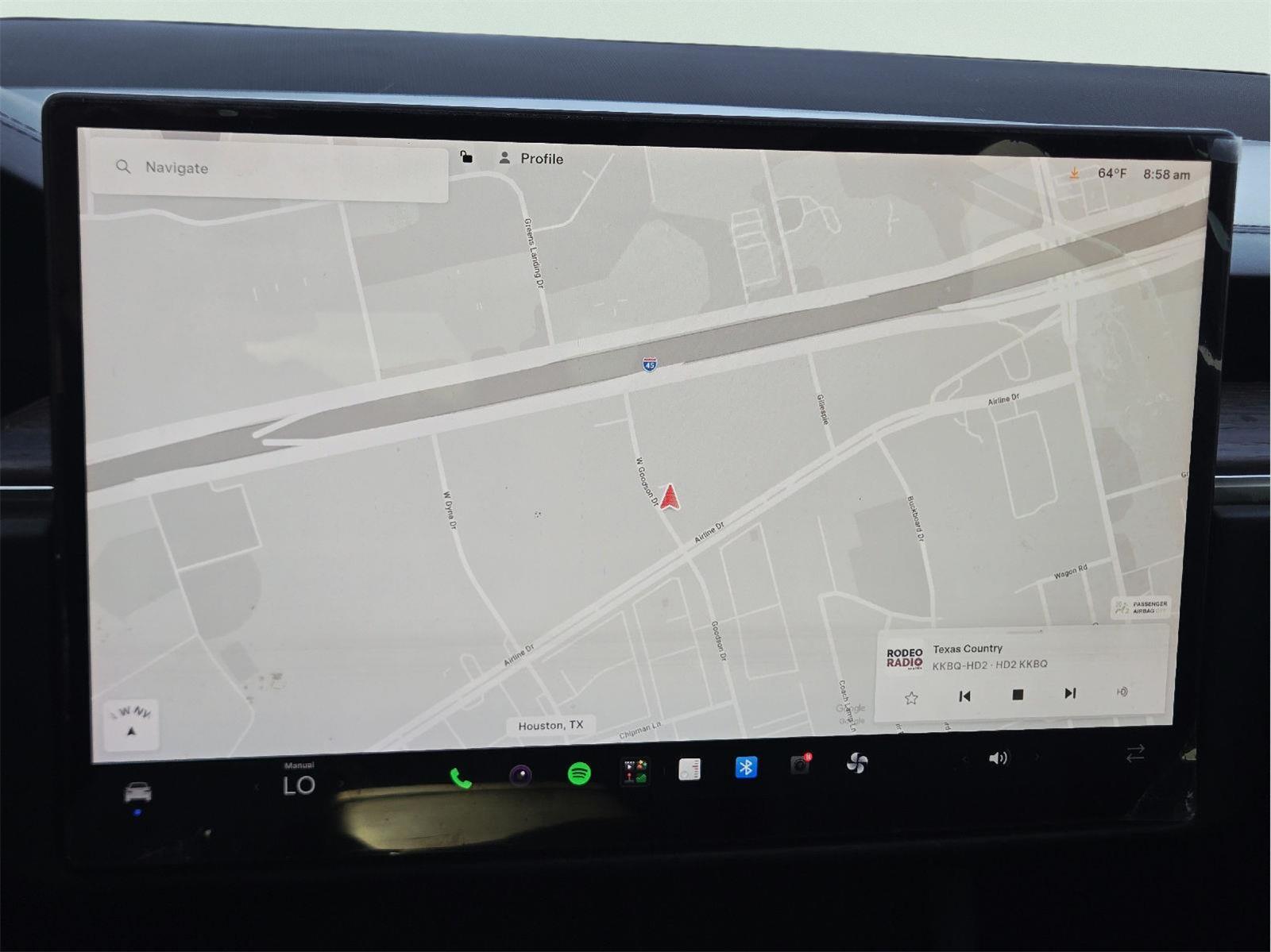 2022 Tesla Model X photo 25 of 35