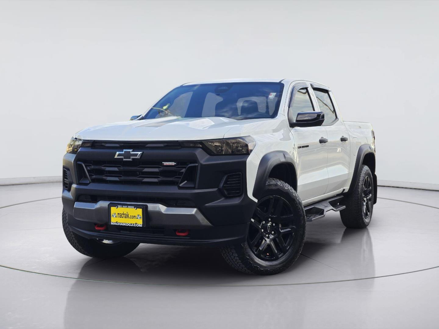 Summit White 2023 Chevrolet Colorado Pickup Truck Four-Wheel Drive 8-Speed Automatic