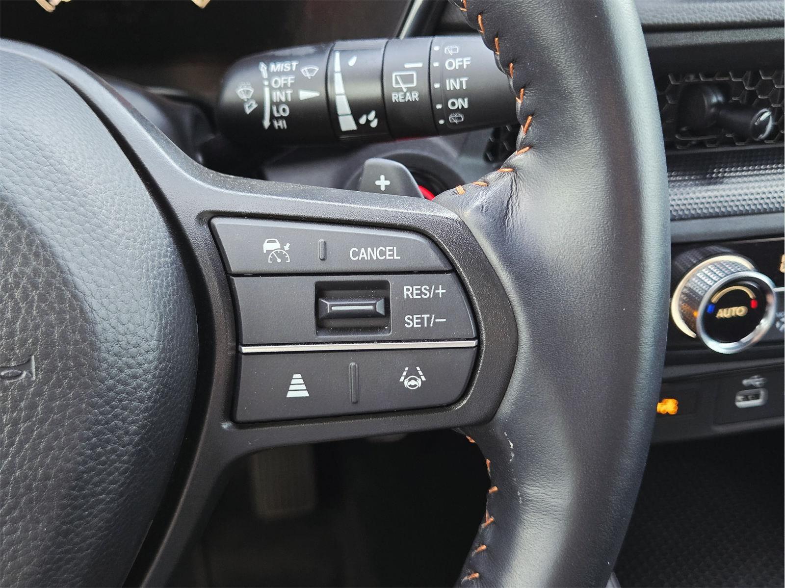 2025 Honda CR-V Hybrid photo 32 of 36