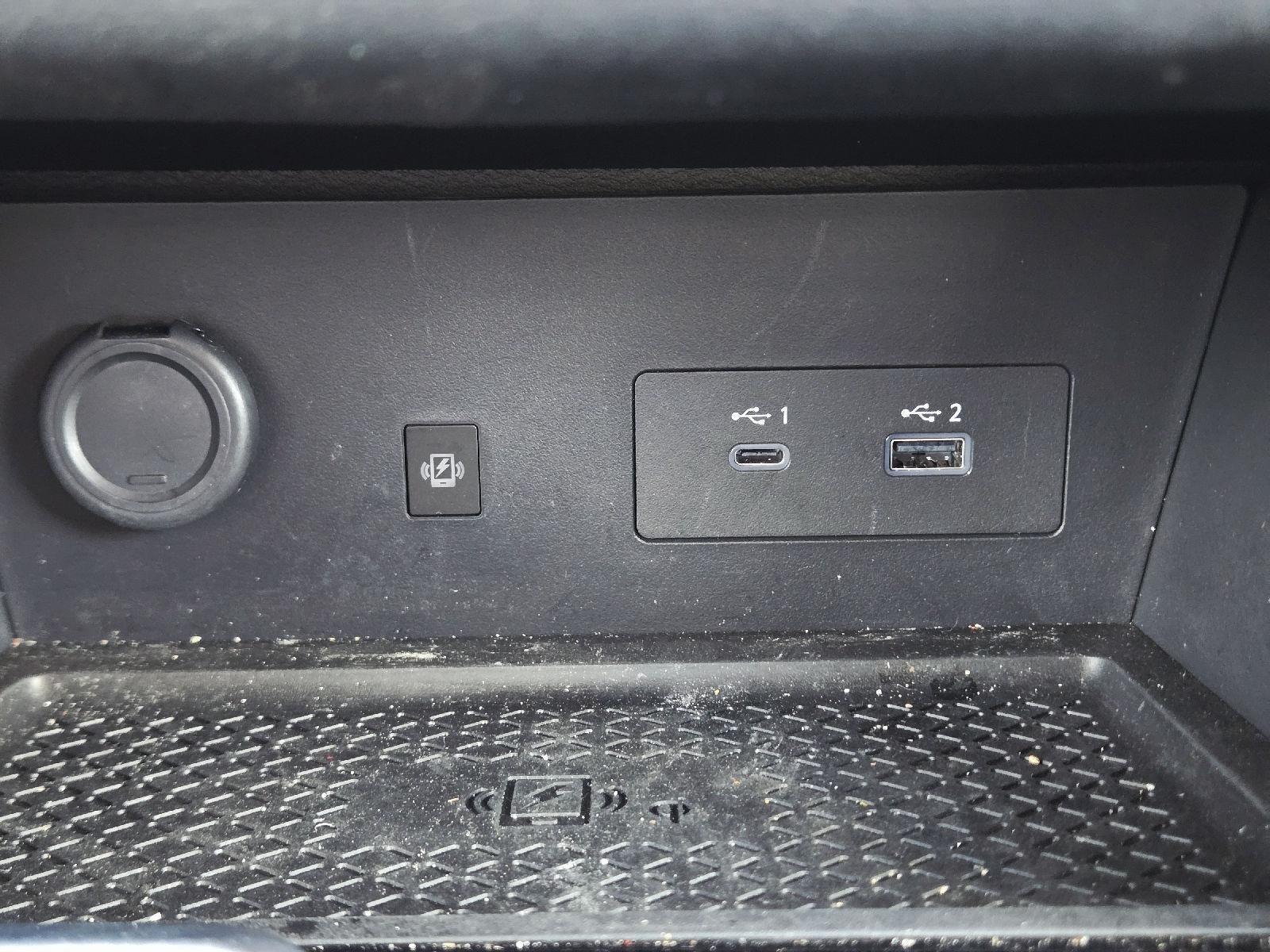 2025 Nissan Pathfinder photo 27 of 35