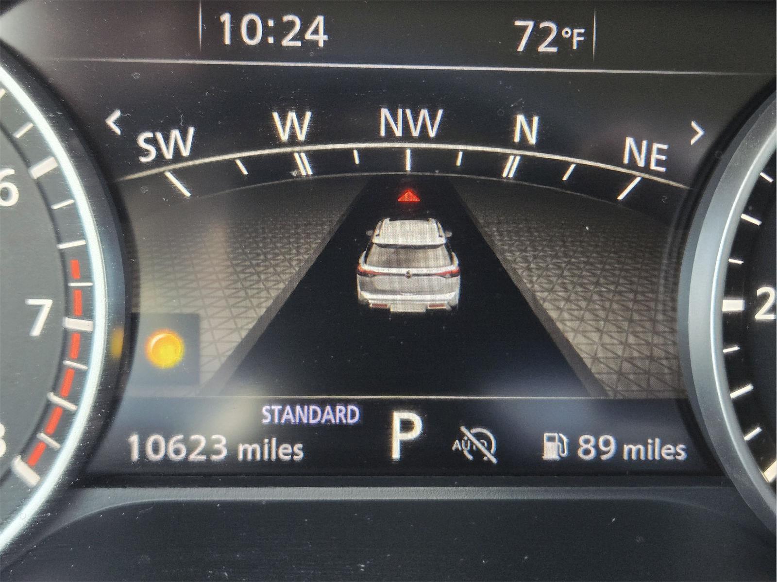 2025 Nissan Pathfinder photo 34 of 35