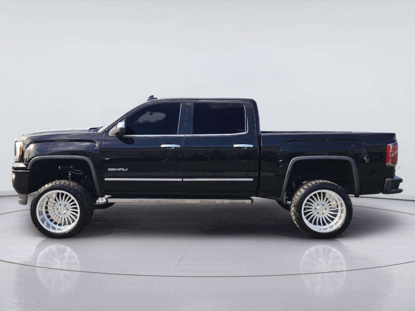 2018 GMC Sierra 1500 photo 7 of 36