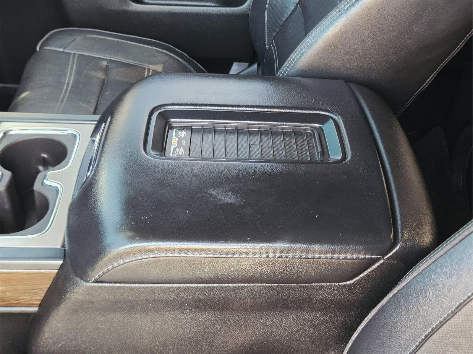 2018 GMC Sierra 1500 photo 15 of 36