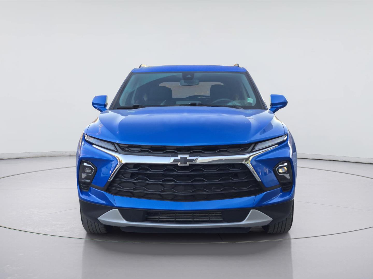 2024 Chevrolet Blazer photo 2 of 35
