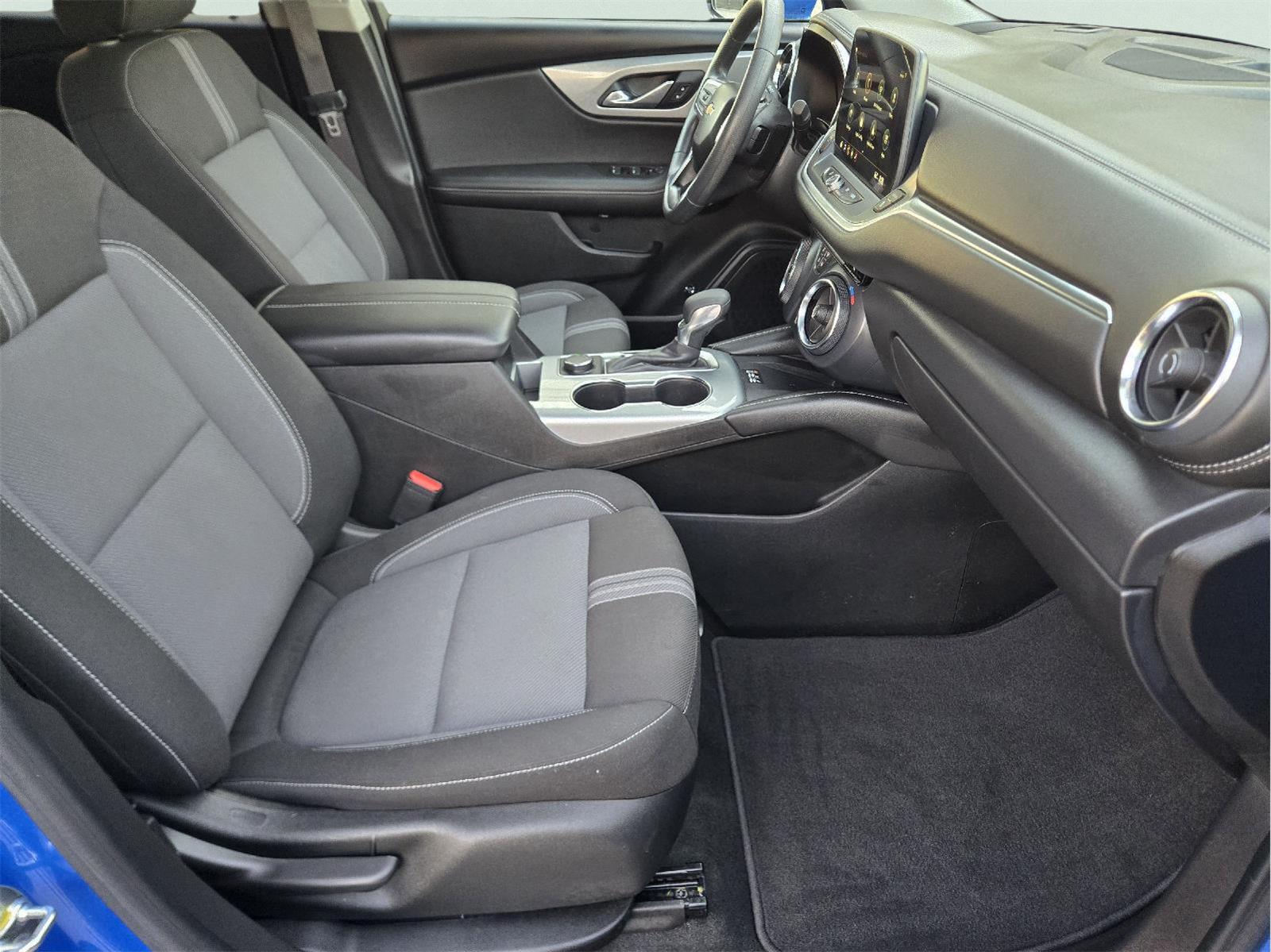 2024 Chevrolet Blazer photo 15 of 35