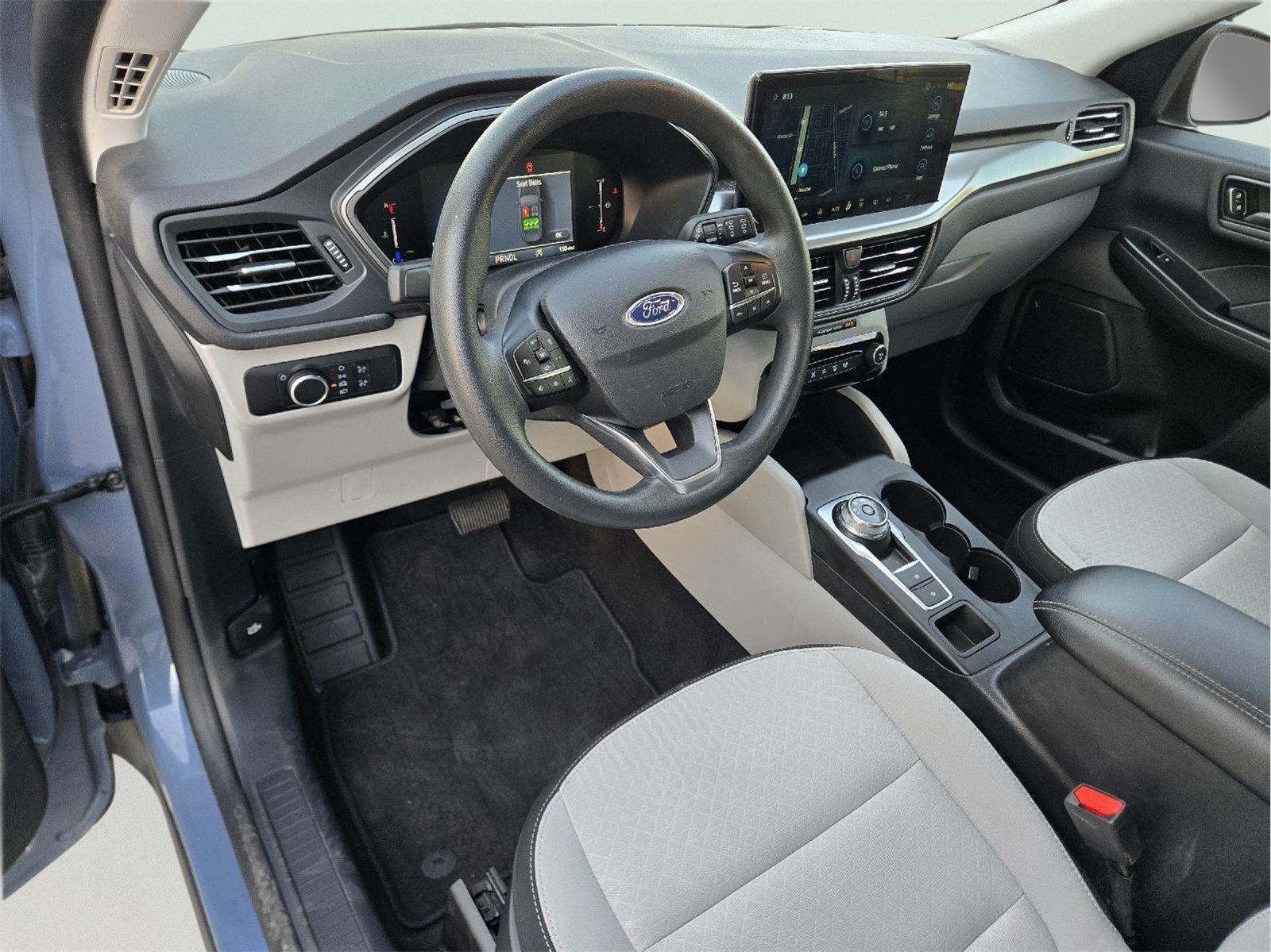 2025 Ford Escape photo 10 of 35