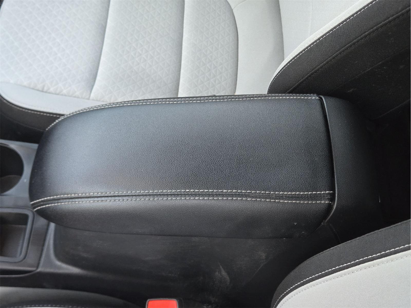 2025 Ford Escape photo 14 of 35