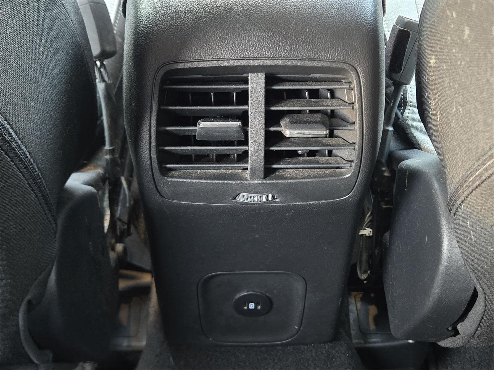 2025 Ford Escape photo 19 of 35