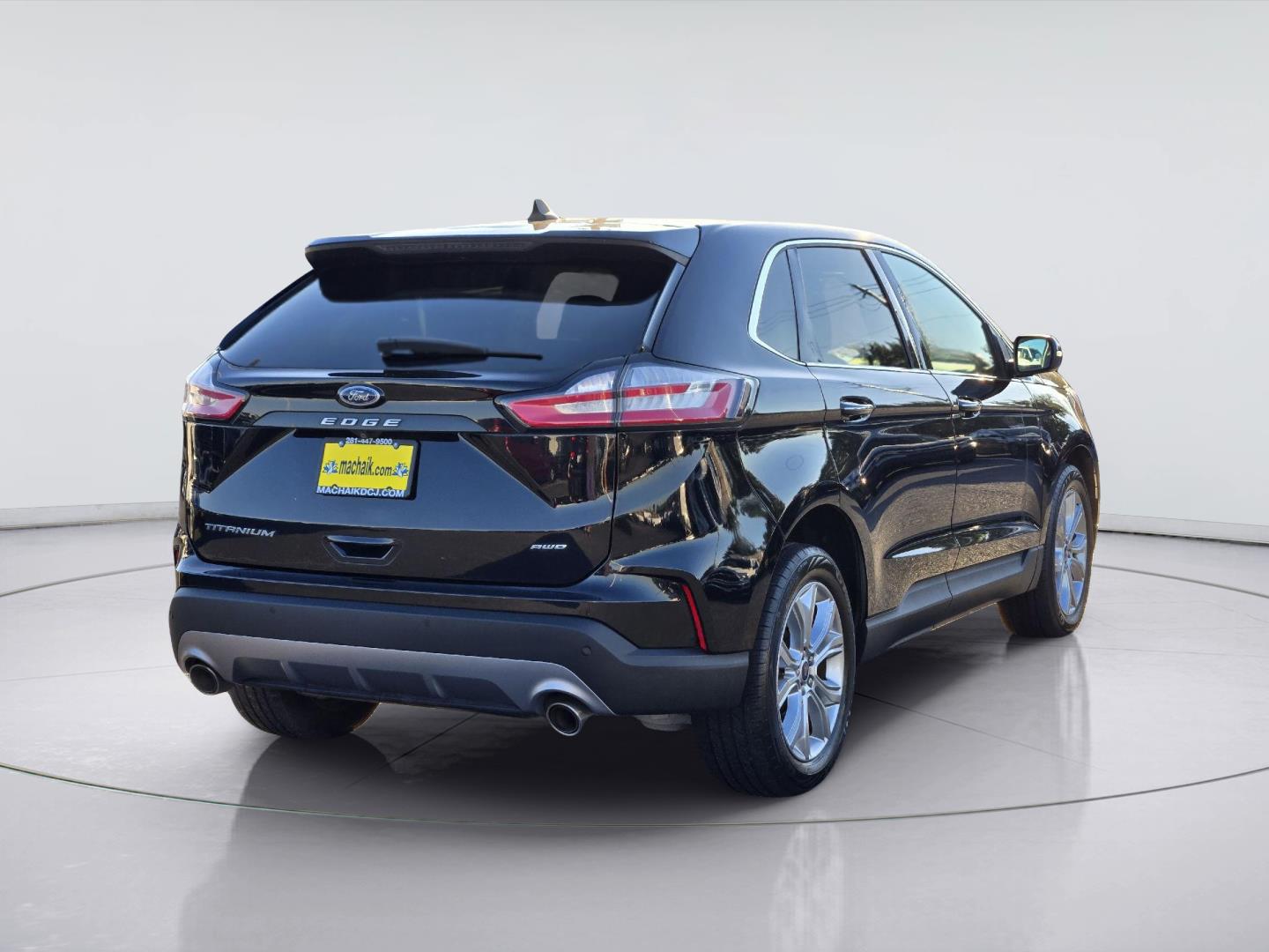 2022 Ford Edge photo 4 of 37