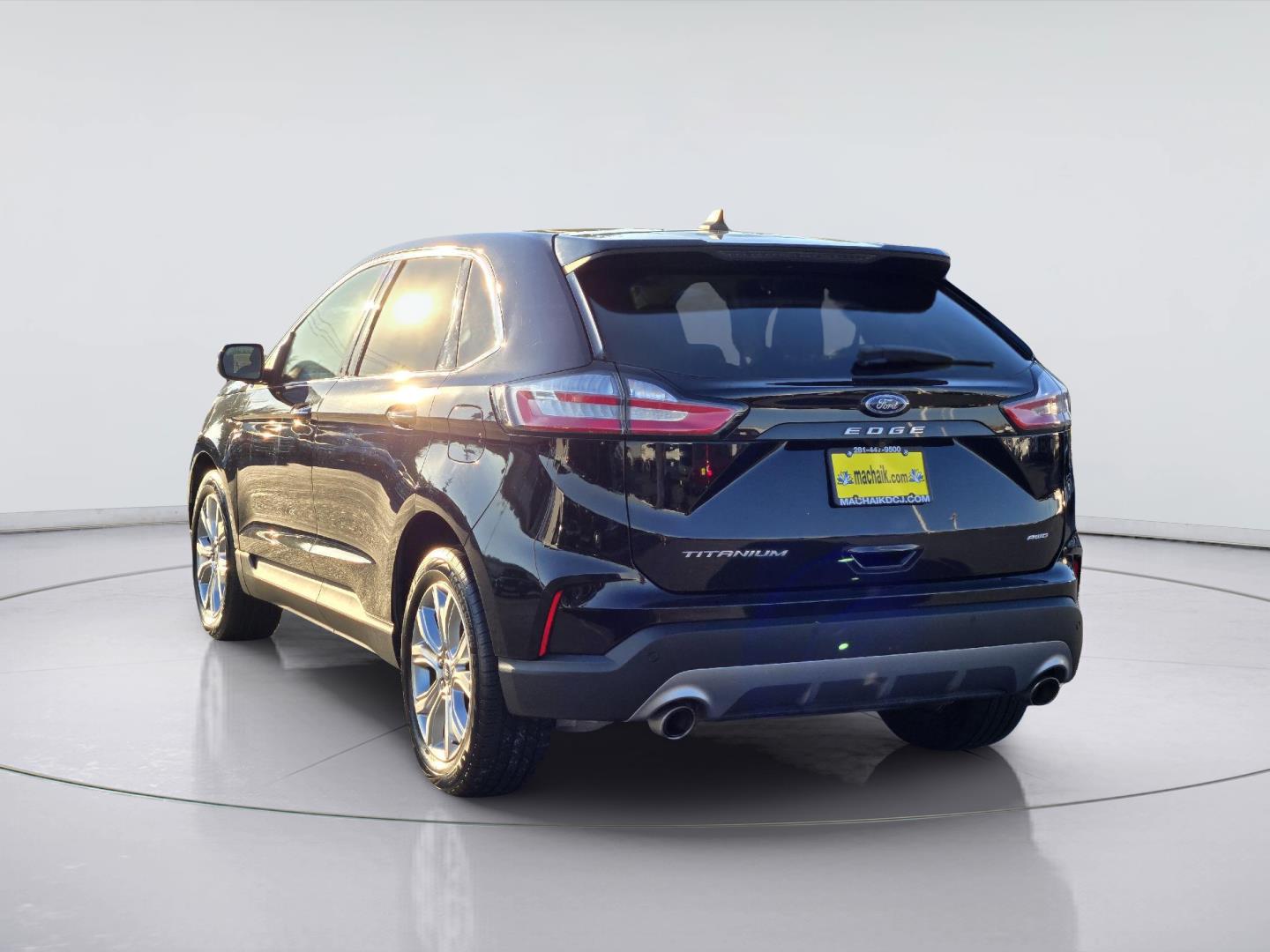 2022 Ford Edge photo 6 of 37