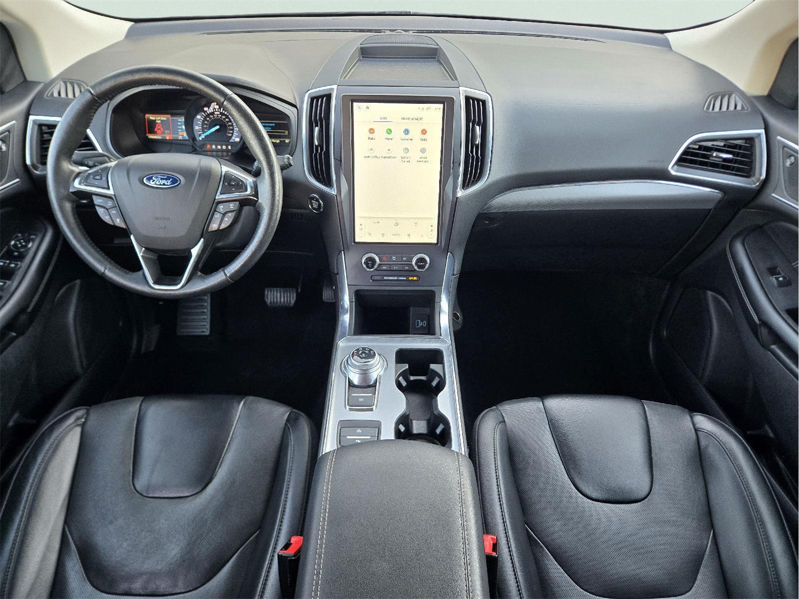 2022 Ford Edge photo 12 of 37
