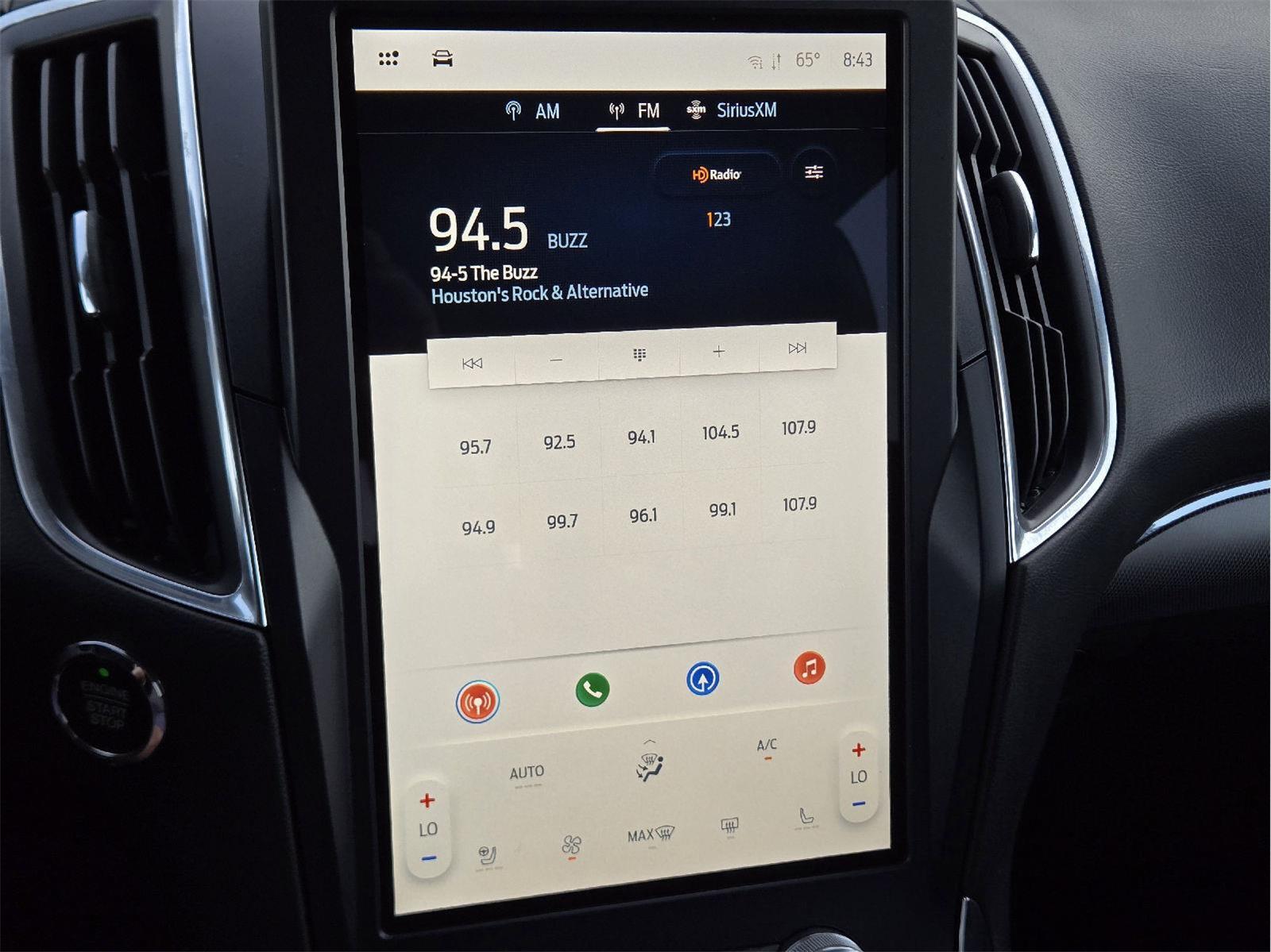 2022 Ford Edge photo 26 of 37