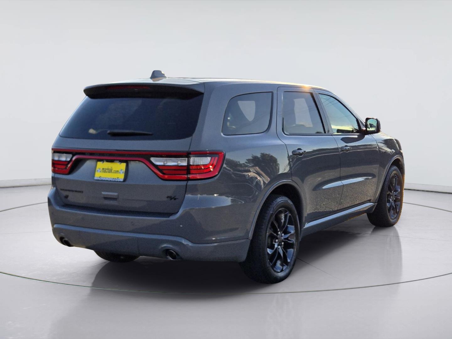 2022 Dodge Durango photo 4 of 36