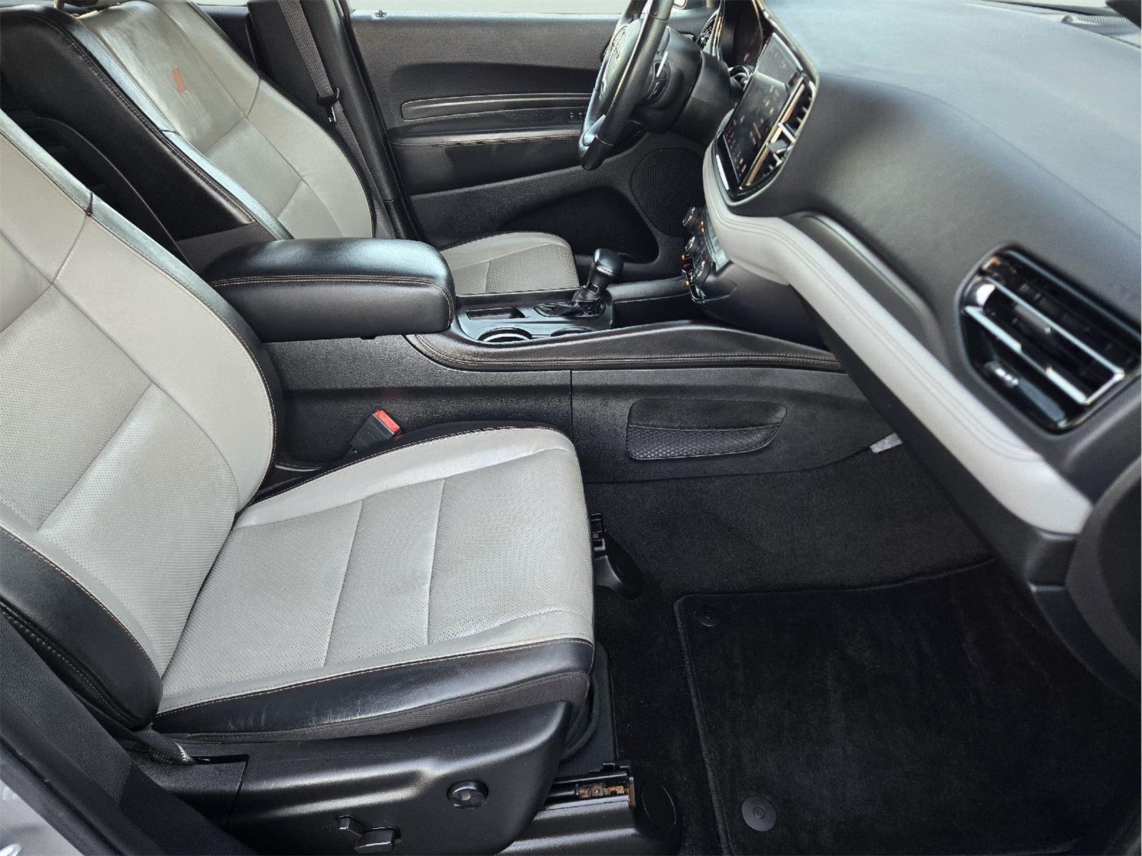 2022 Dodge Durango photo 15 of 36