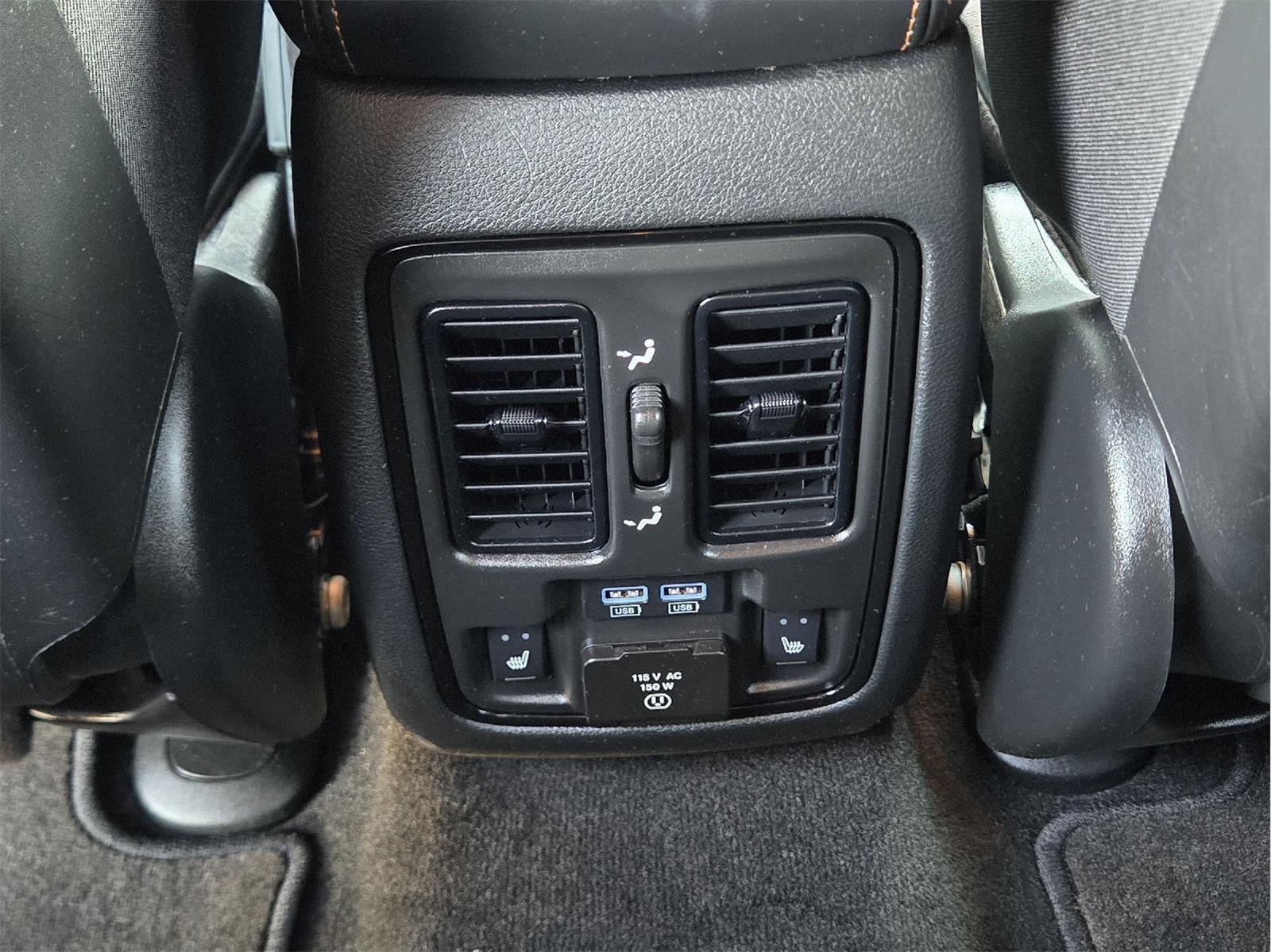 2022 Dodge Durango photo 19 of 36