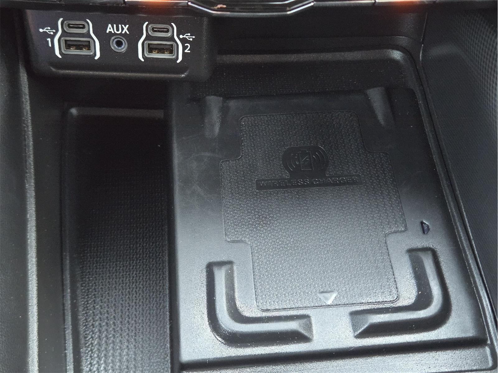 2022 Dodge Durango photo 27 of 36