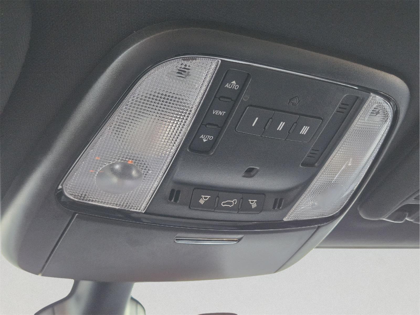 2022 Dodge Durango photo 29 of 36