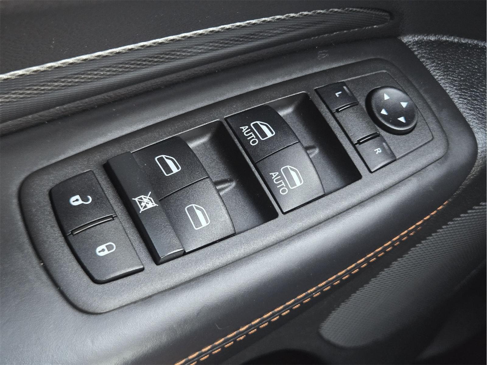 2022 Dodge Durango photo 34 of 36