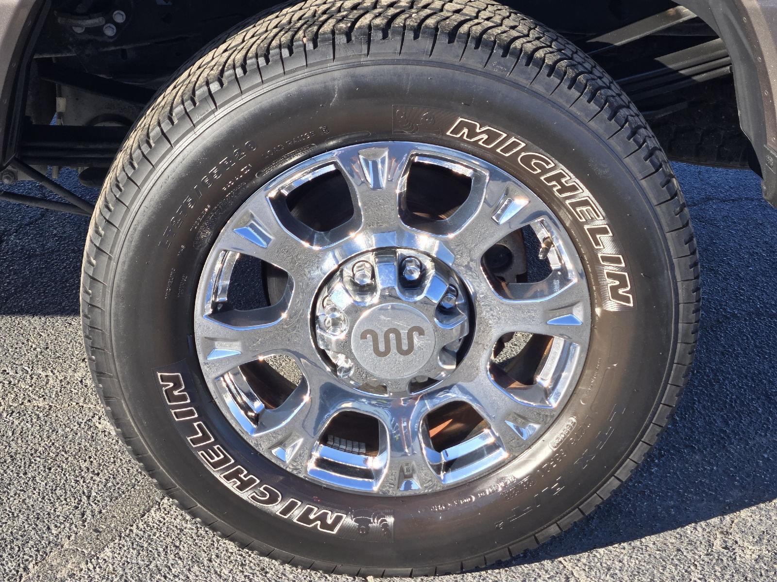 2022 Ford Super Duty F-250 photo 8 of 36