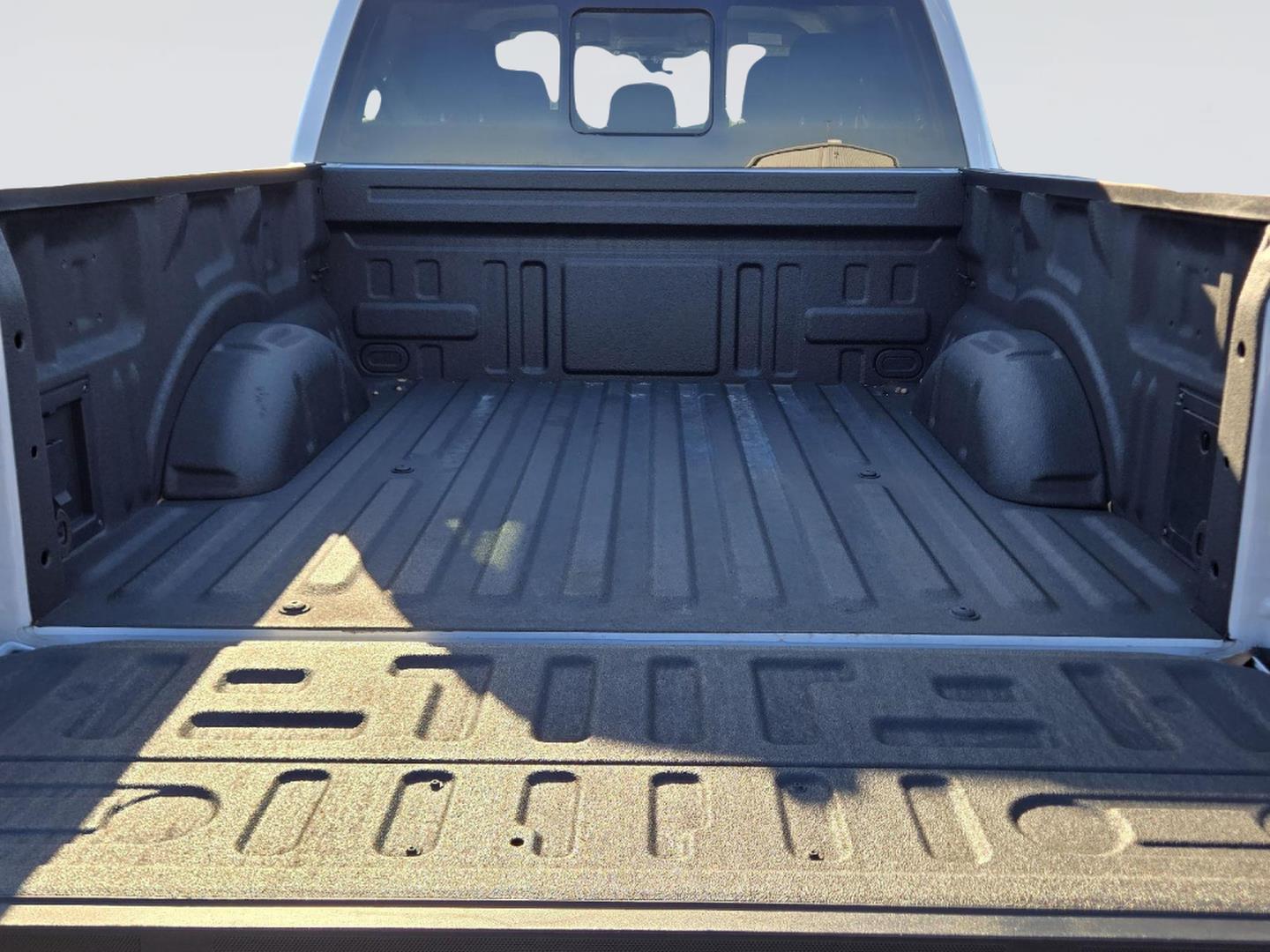 2025 Ford F-150 photo 11 of 35