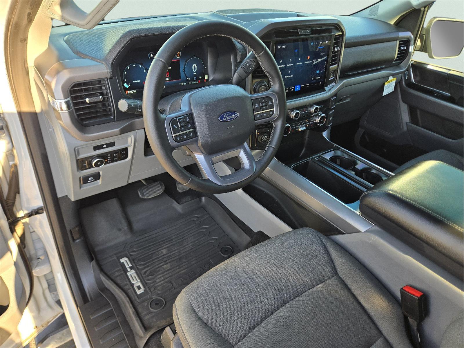 2025 Ford F-150 photo 12 of 35
