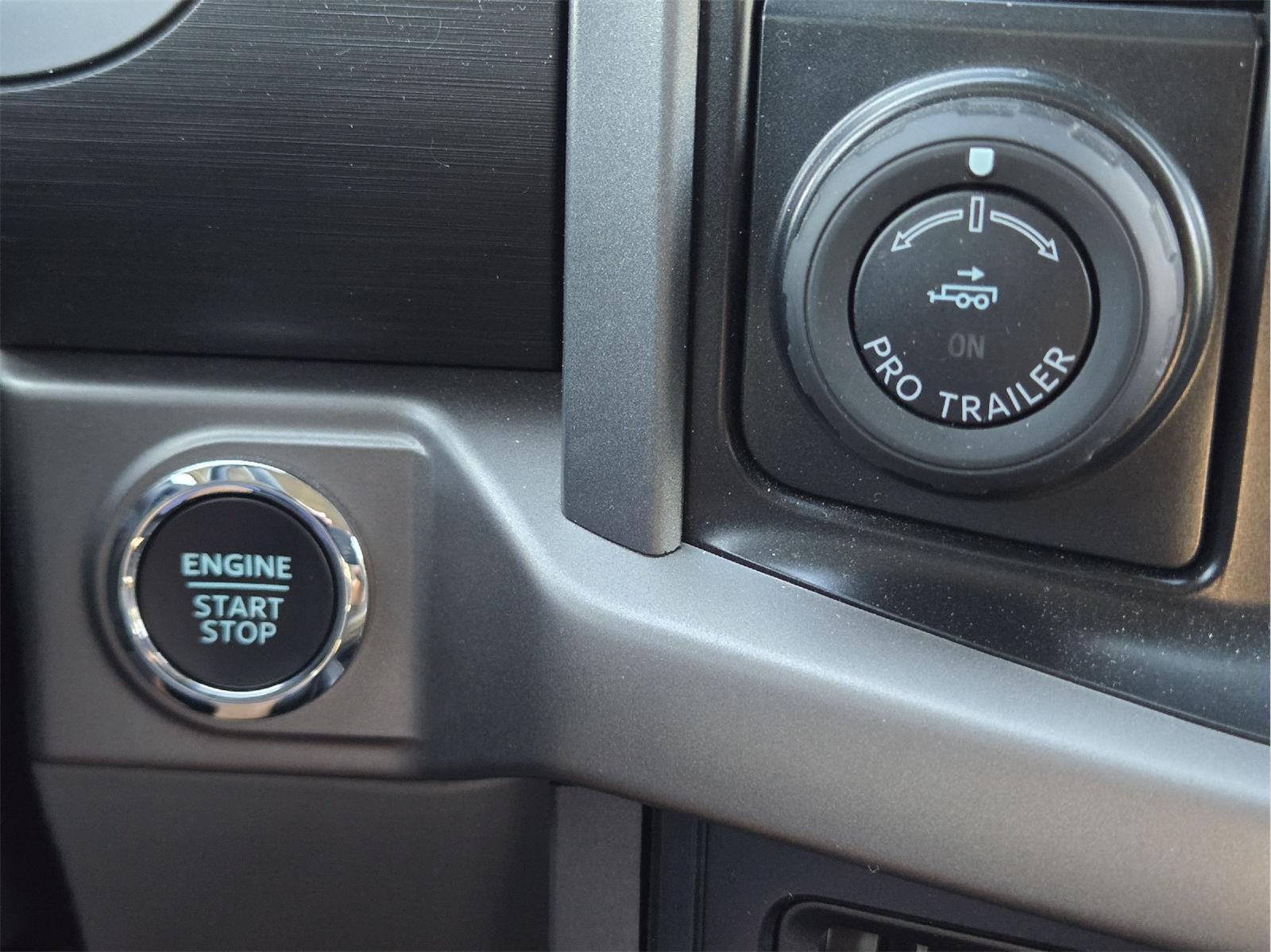 2025 Ford F-150 photo 26 of 35