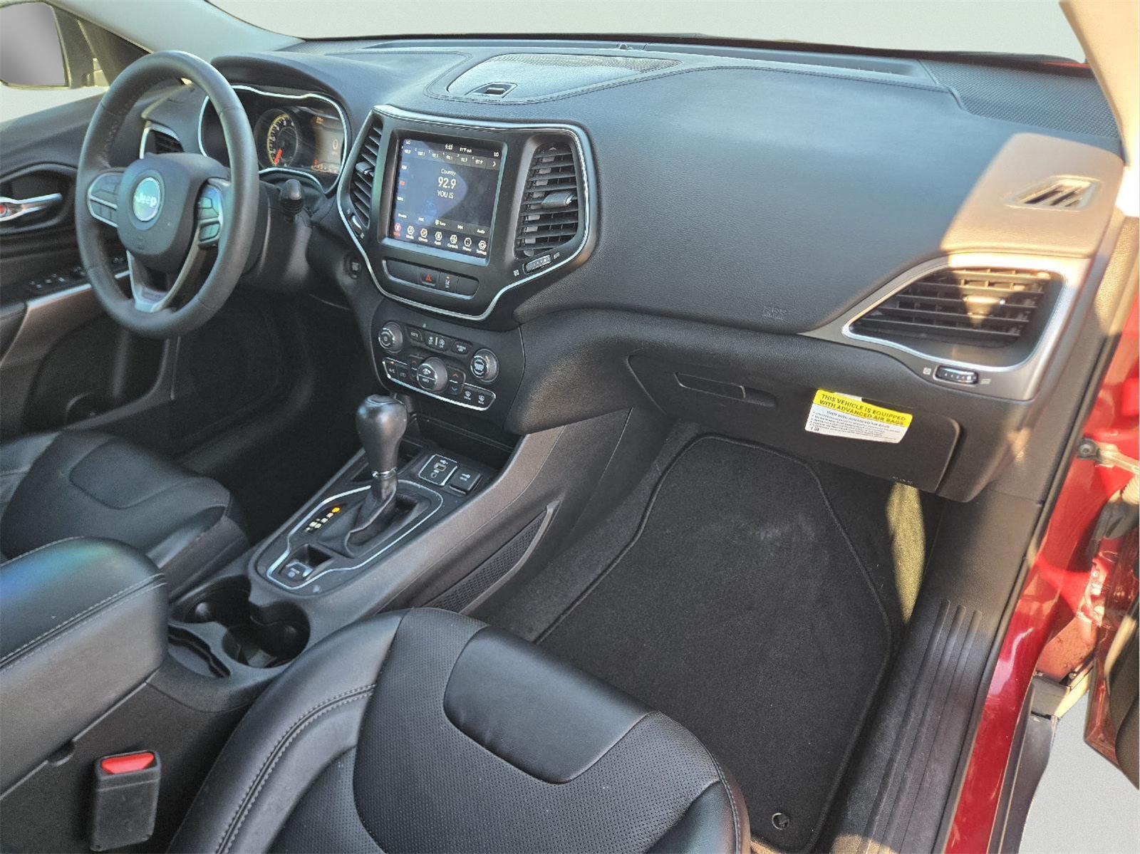 2022 Jeep Cherokee photo 12 of 35