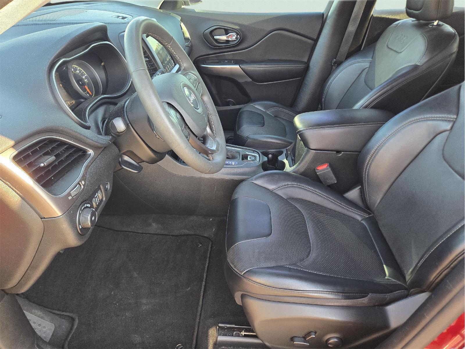 2022 Jeep Cherokee photo 13 of 35
