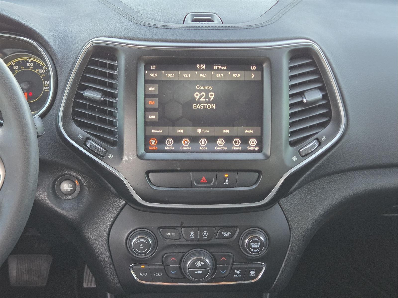 2022 Jeep Cherokee photo 23 of 35