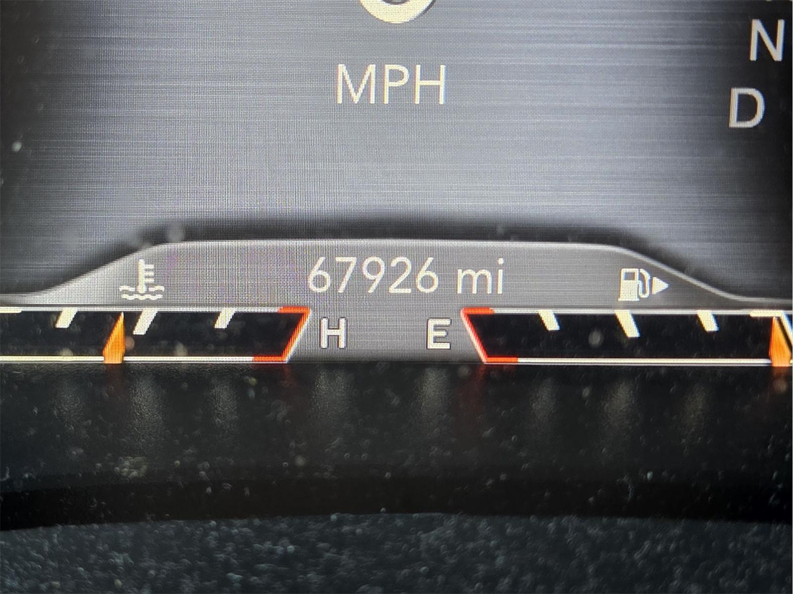2022 Jeep Cherokee photo 34 of 35