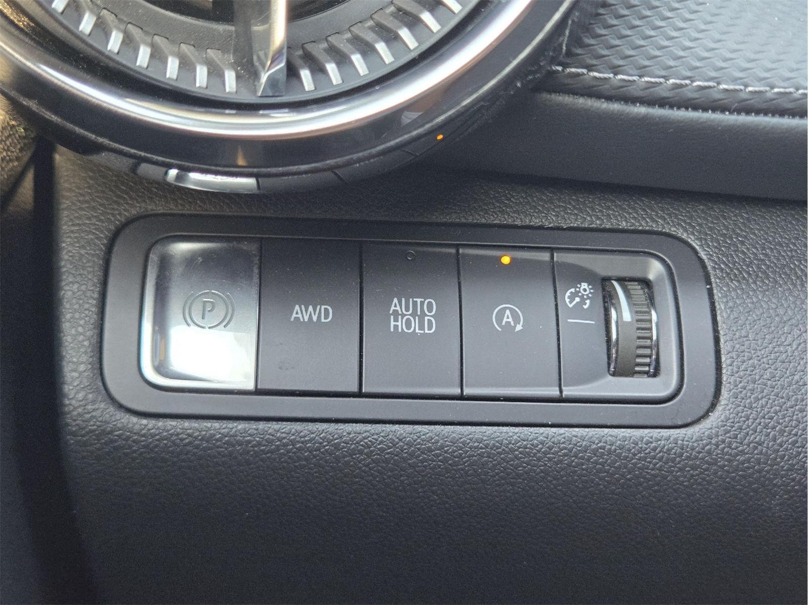 2025 Chevrolet Equinox photo 32 of 35