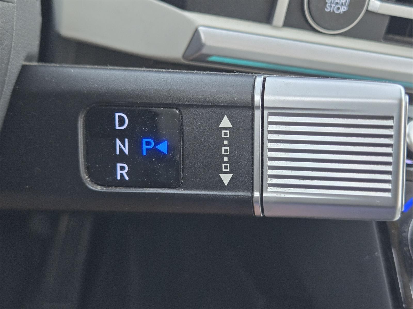 2024 Hyundai Santa Fe photo 28 of 35