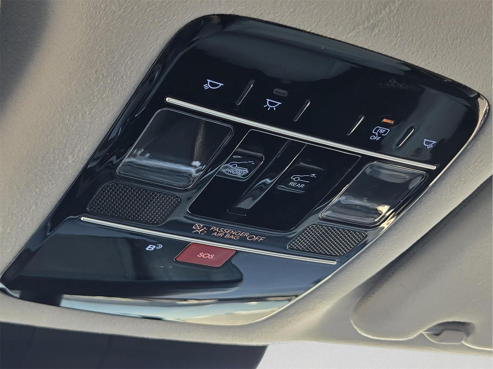 2024 Hyundai Santa Fe photo 29 of 35