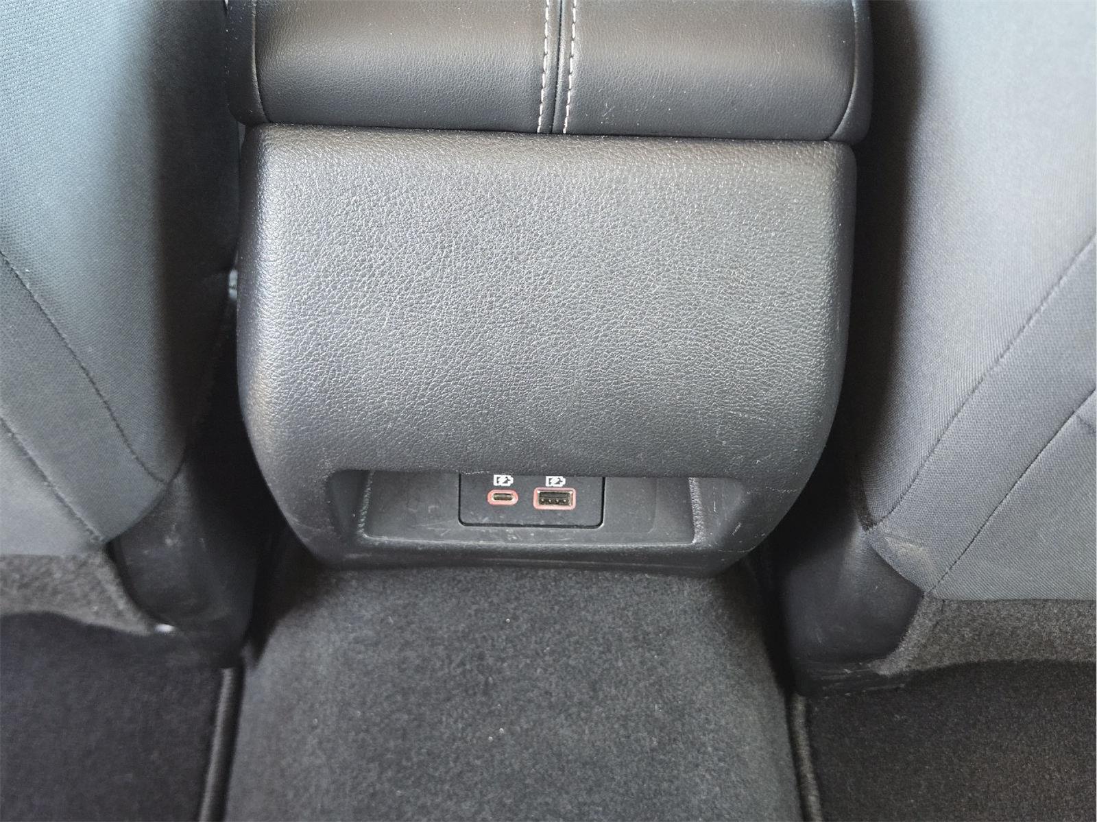 2025 Nissan Altima photo 19 of 36