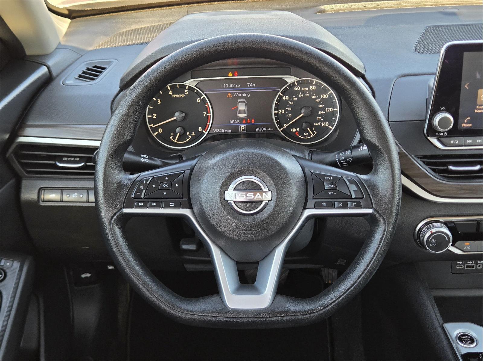 2025 Nissan Altima photo 30 of 36