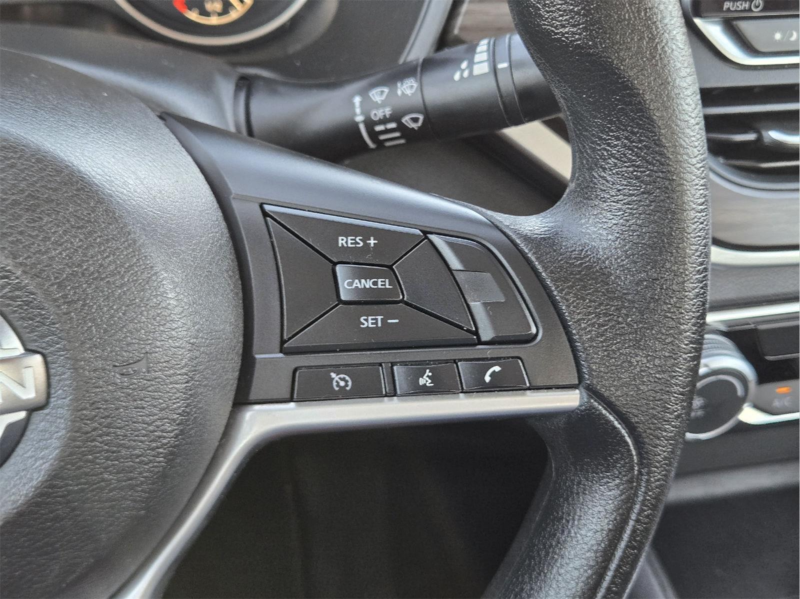 2025 Nissan Altima photo 31 of 36