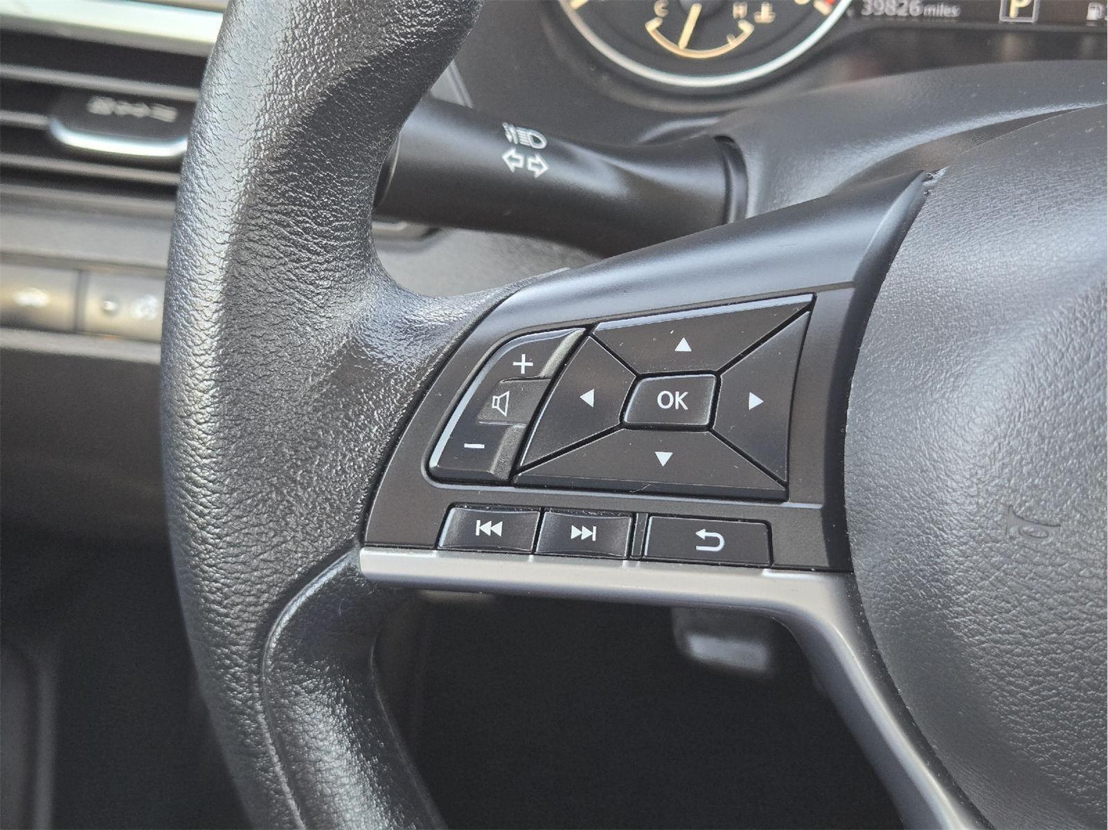 2025 Nissan Altima photo 32 of 36