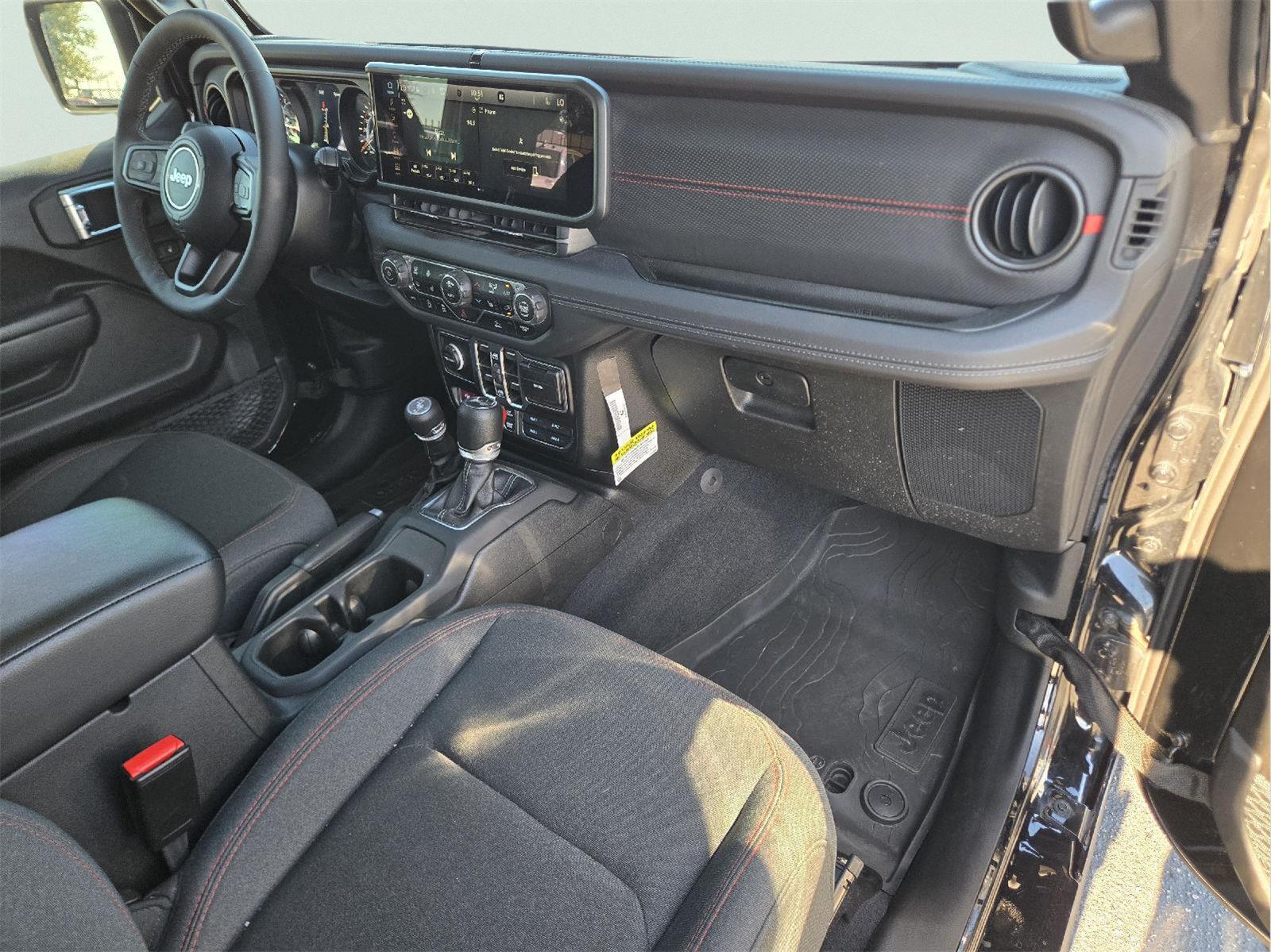2025 Jeep Wrangler photo 12 of 34