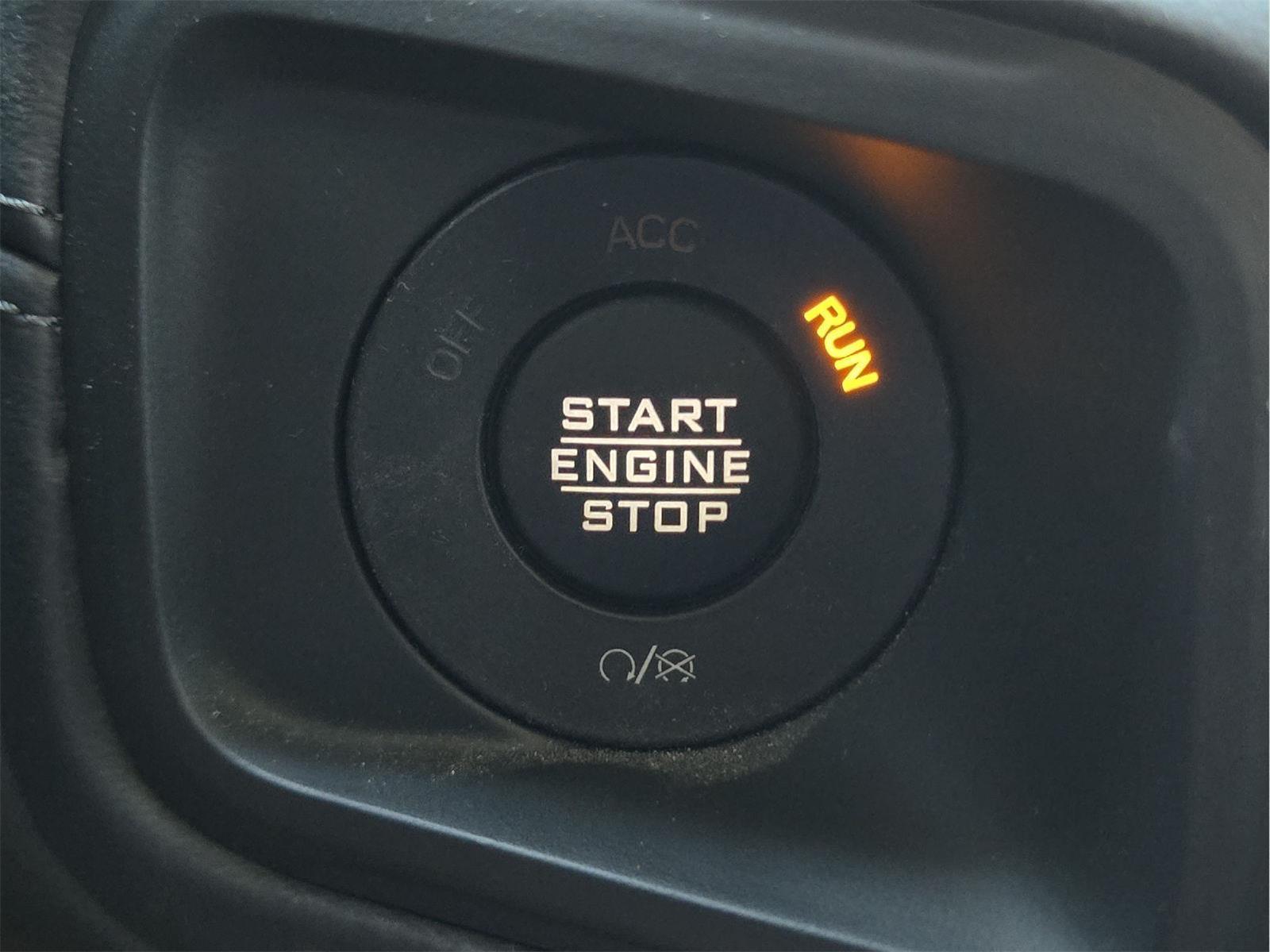2025 Jeep Wrangler photo 24 of 34
