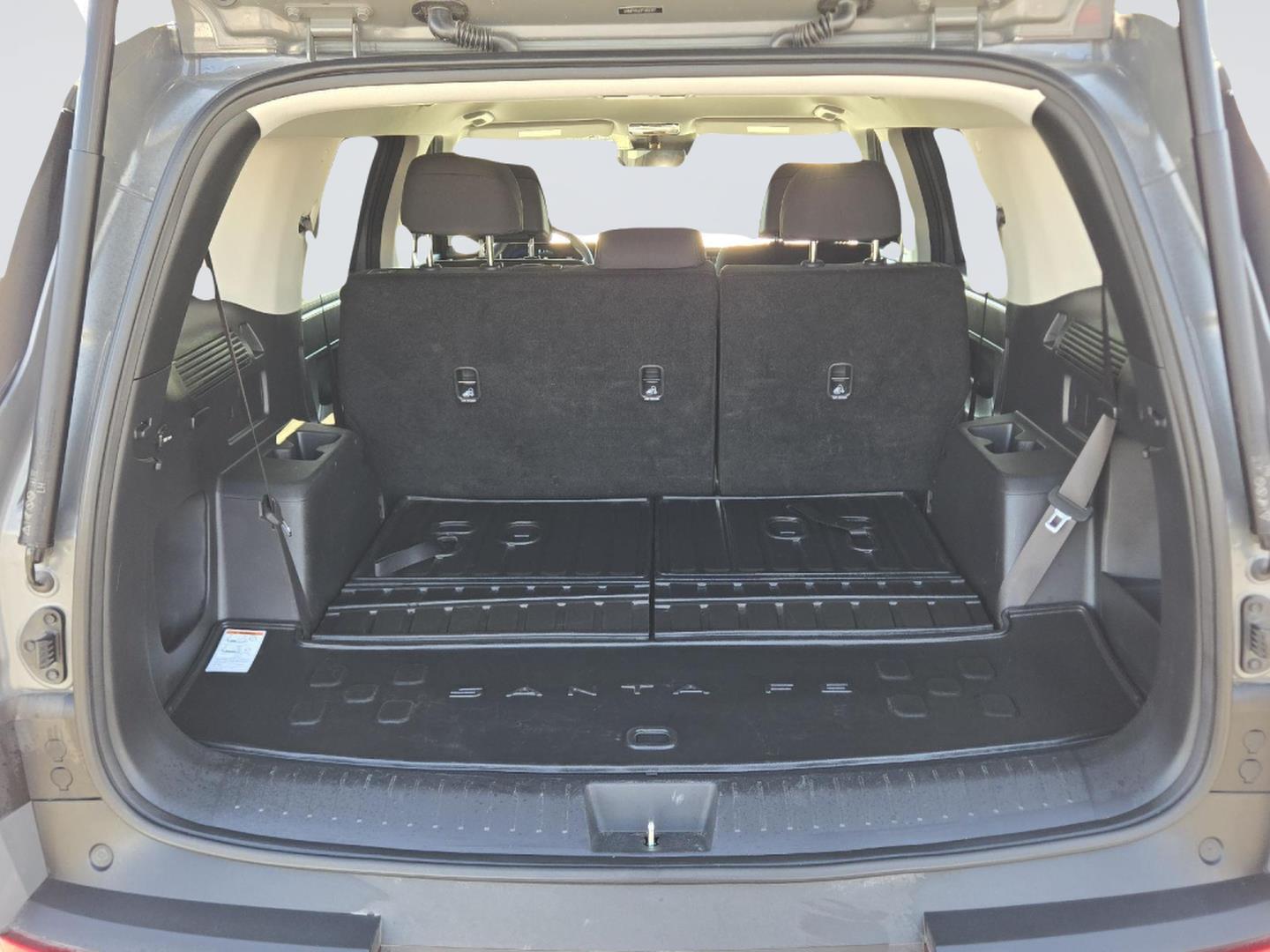 2026 Hyundai Santa Fe photo 20 of 35