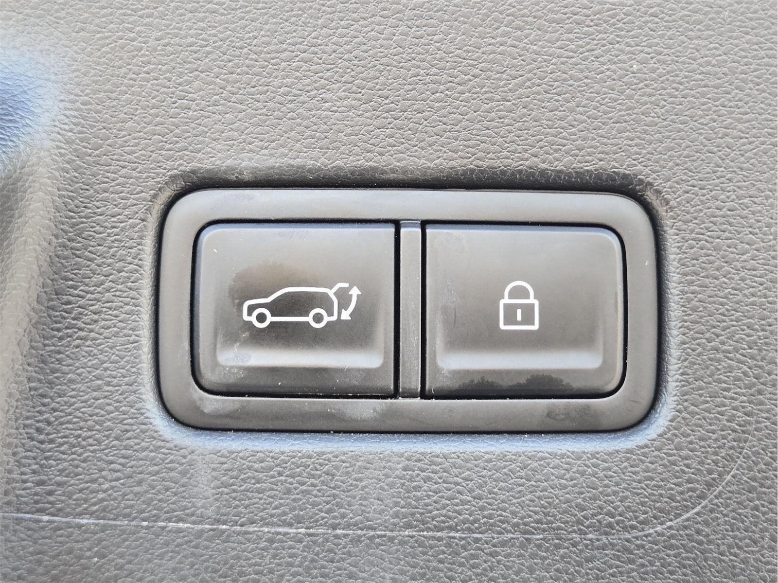 2026 Hyundai Santa Fe photo 21 of 35