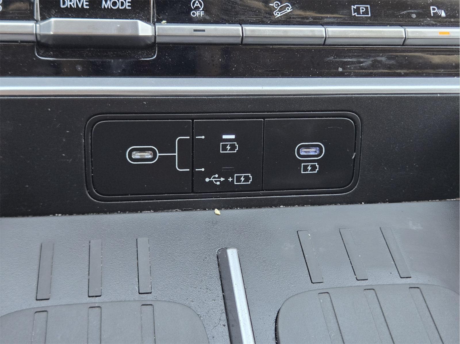 2026 Hyundai Santa Fe photo 26 of 35