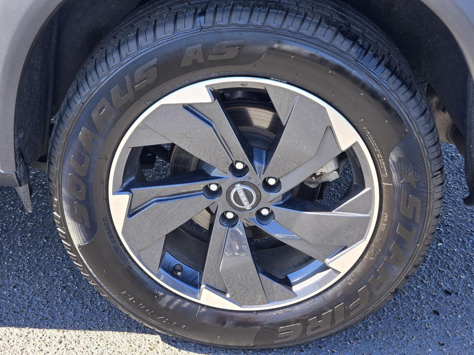 2024 Nissan Rogue photo 8 of 34