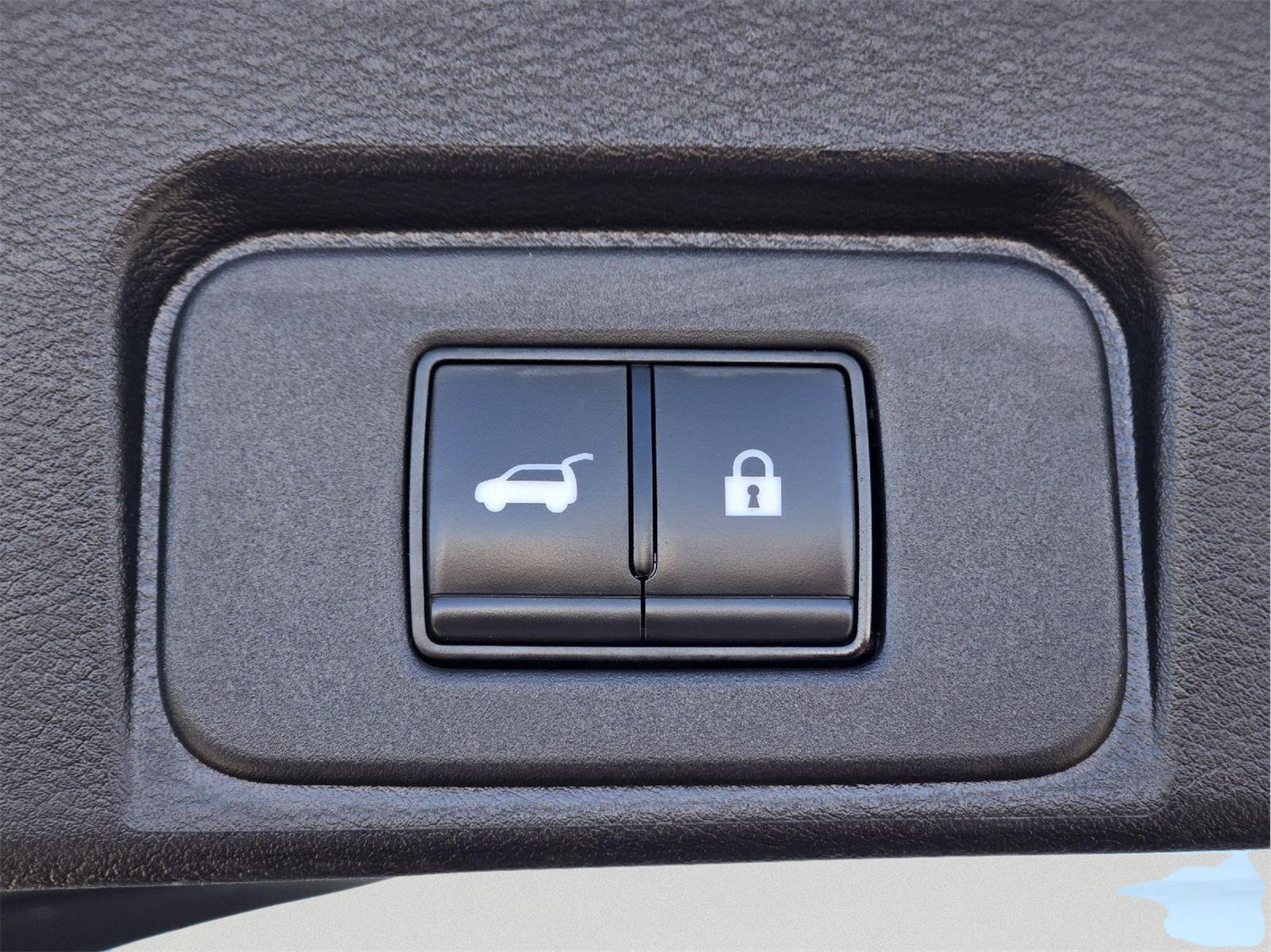 2024 Nissan Rogue photo 22 of 34