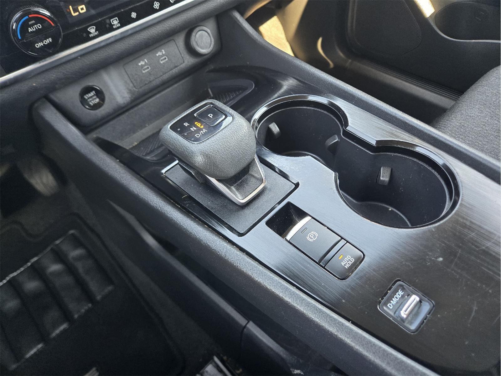 2024 Nissan Rogue photo 26 of 34