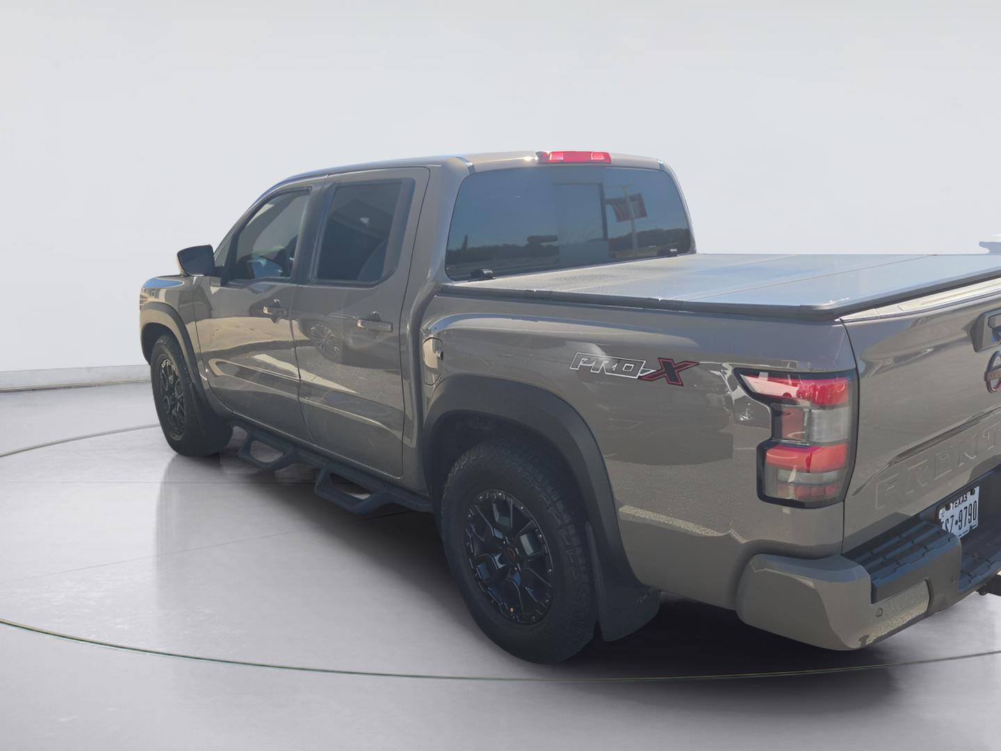 2024 Nissan Frontier photo 3 of 8